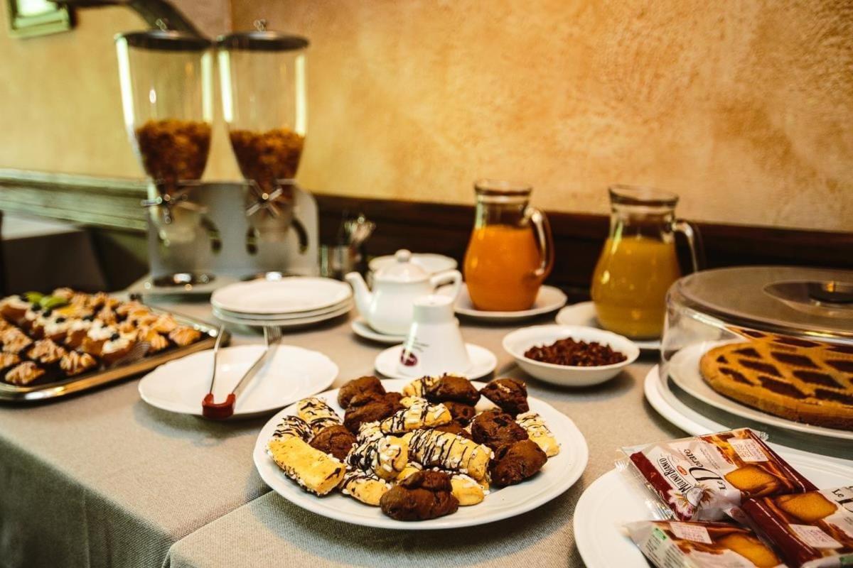 Hotel Guerrinuccio Селано Экстерьер фото