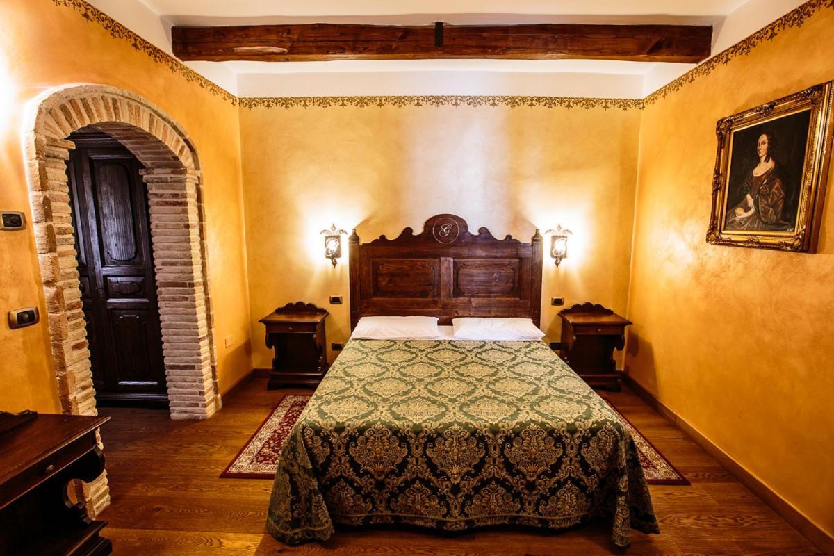 Hotel Guerrinuccio Селано Экстерьер фото